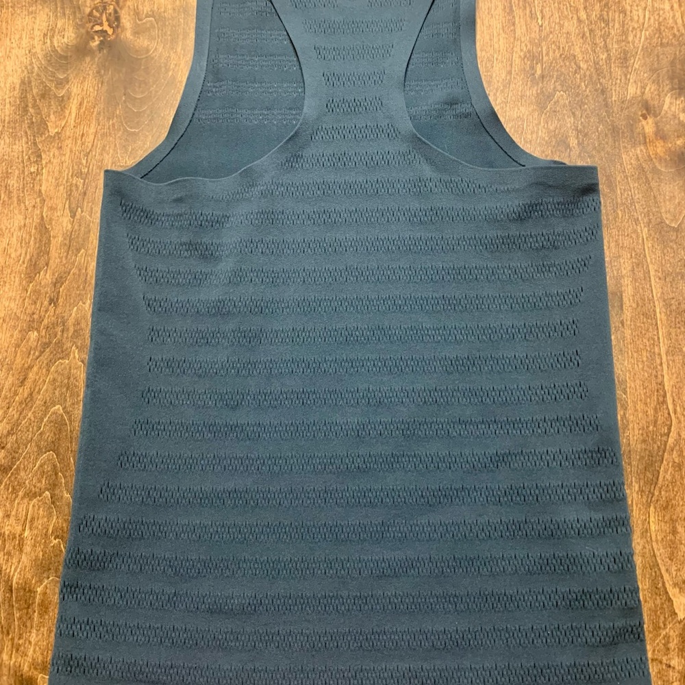Teal lululemon tank